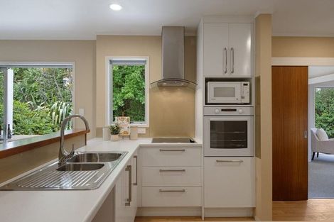 Photo of property in 82a Beach Road, Mellons Bay, Auckland, 2014