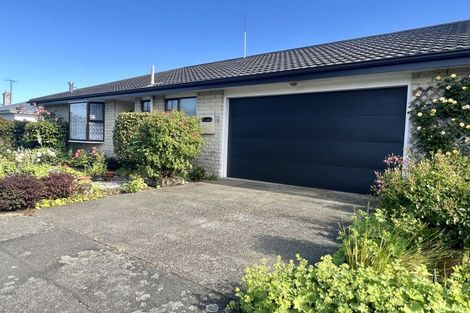 Photo of property in 92 Newcastle Street, Windsor, Invercargill, 9810