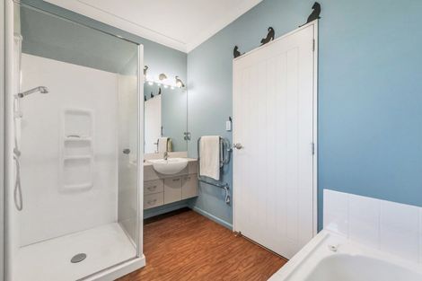 Photo of property in 122 East Street, Rotherham, 7379