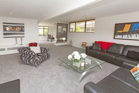 Photo of property in 201 Vipond Road, Stanmore Bay, Whangaparaoa, 0932