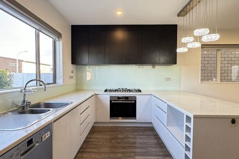 Photo of property in 22 Sunshine Boulevard, Sunnyvale, Auckland, 0612