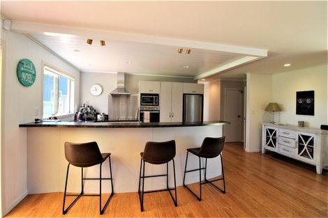 Photo of property in 670 Matarangi Drive, Matarangi, Whitianga, 3592