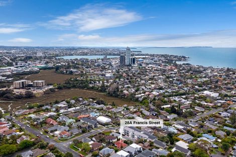 Photo of property in 28a Francis Street, Hauraki, Auckland, 0622