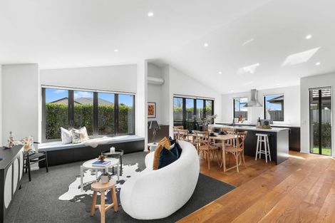 Photo of property in 35 Bradwell Crescent, Halswell, Christchurch, 8025