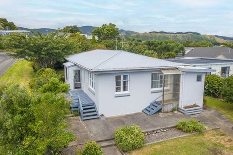 Photo of property in 1 Huia Road, Raumati Beach, Paraparaumu, 5032