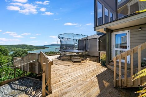 Photo of property in 13 Ettrick Grove, Papakowhai, Porirua, 5024