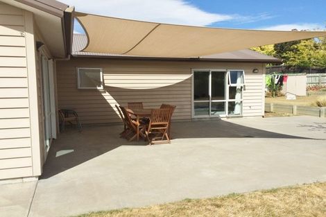 Photo of property in 8 Perrow Street, Wanaka, 9305