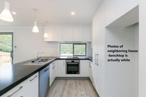 Photo of property in 1 Rarangi Way, Owhiro Bay, Wellington, 6023