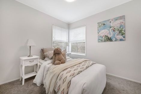 Photo of property in 9 Yacht Place, Bucklands Beach, Auckland, 2012