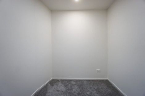 Photo of property in 3/26 Buscomb Avenue, Henderson, Auckland, 0610