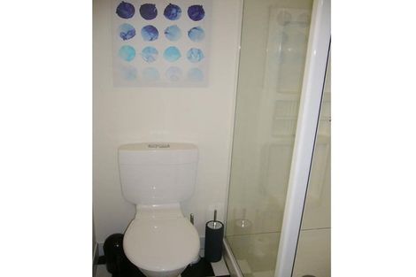 Photo of property in 5 Cheshire Street, Cannons Creek, Porirua, 5024