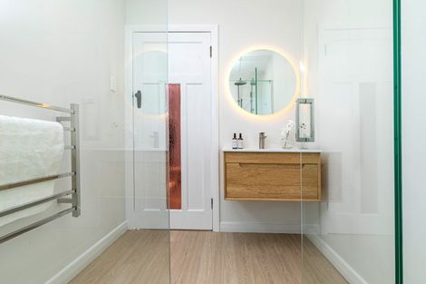 Photo of property in 117 Te Atatu Road, Te Atatu South, Auckland, 0610