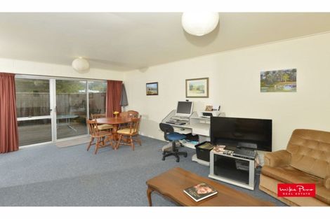 Photo of property in 2/81 Old Onerahi Road, Onerahi, Whangarei, 0110