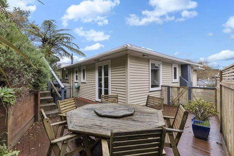 Photo of property in 88 Broderick Road, Johnsonville, Wellington, 6037