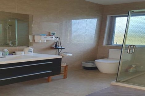 Photo of property in 53 Blacks Road, Greenhithe, Auckland, 0632