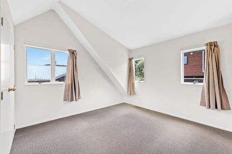 Photo of property in 2/30 Forest Hill Road, Henderson, Auckland, 0612