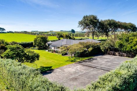 Photo of property in 1048 Normanby Road, Manaia, Hawera, 4678
