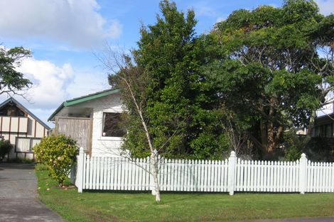 Photo of property in 55 Taioma Crescent, Te Atatu Peninsula, Auckland, 0610