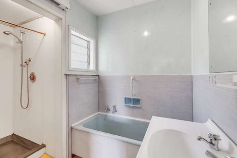 Photo of property in 32 Manuka Street, Castlecliff, Whanganui, 4501