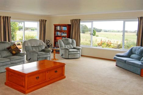 Photo of property in 53 Cobden Road, Carrington, Carterton, 5791