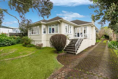 Photo of property in 22 Brandon Road, Glen Eden, Auckland, 0602