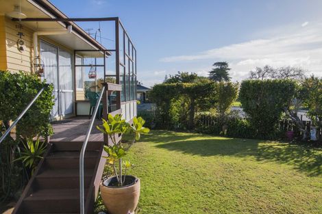 Photo of property in 1/32 Gibbons Road, Weymouth, Auckland, 2103