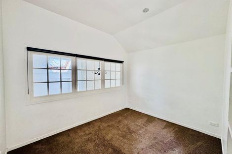 Photo of property in 25 Montilla Place, Manurewa, Auckland, 2102