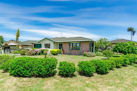 Photo of property in 16 Beachwater Grove, Paraparaumu Beach, Paraparaumu, 5032