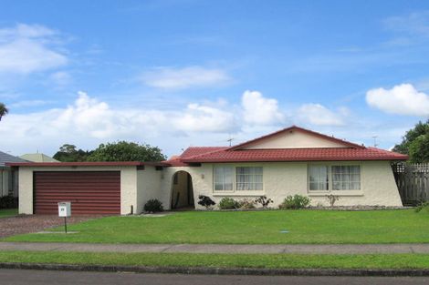 Photo of property in 27 Hedge Row, Sunnyhills, Auckland, 2010