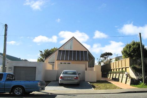 Photo of property in 18 Chamberlain Road, Karori, Wellington, 6012