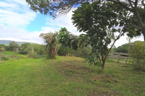 Photo of property in 106 Paetawa Road, Peka Peka, Waikanae, 5391