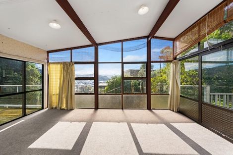 Photo of property in 126 Wellington Street, Picton, 7220