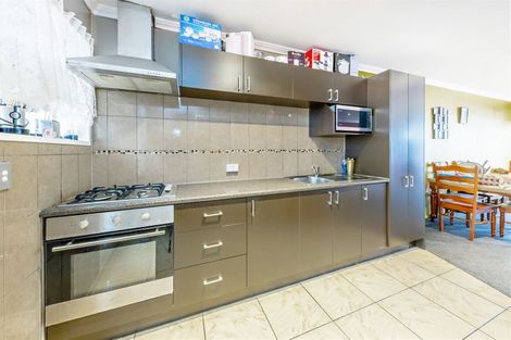 Photo of property in 2/87 Station Road, Papatoetoe, Auckland, 2025