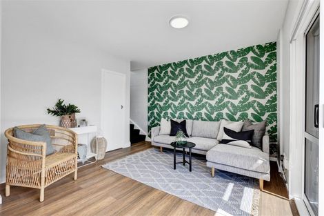 Photo of property in 38d Breakwater Road, Moturoa, New Plymouth, 4310