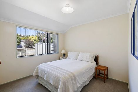 Photo of property in 26 Ashmore Drive, Frankleigh Park, New Plymouth, 4310