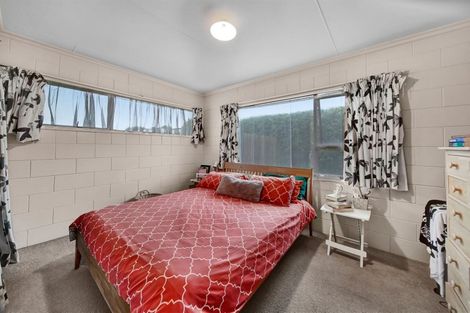 Photo of property in 31 Camellia Avenue, Bell Block, New Plymouth, 4312