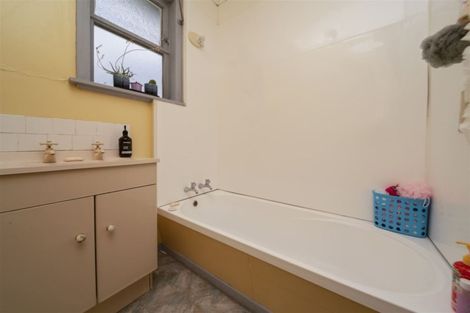 Photo of property in 53 Fairfield Road, Hawera, 4610