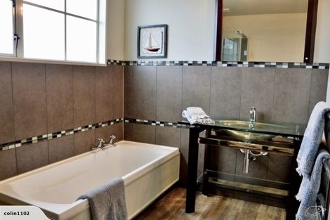 Photo of property in 4 Hemingford Place, Halswell, Christchurch, 8025