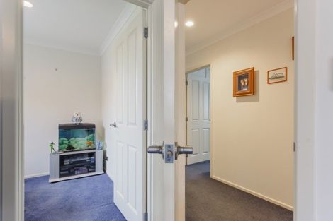 Photo of property in 12 Glentui Place, Waikawa, Picton, 7220