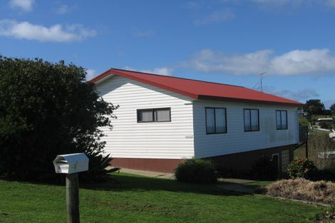 Photo of property in 24 Cullen Street, Mangawhai Heads, Mangawhai, 0505