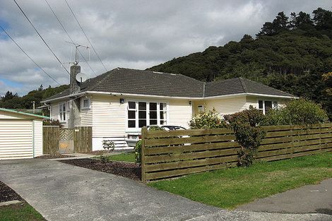 Photo of property in 11 Puriri Street, Wainuiomata, Lower Hutt, 5014