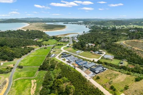 Photo of property in 11 Rihi Paea Rise, Ngunguru, 0173