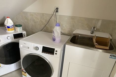 Photo of property in 1 Peony Mews, Oteha, Auckland, 0632