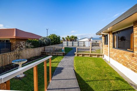Photo of property in 9c Del Mar Place, Merrilands, New Plymouth, 4312