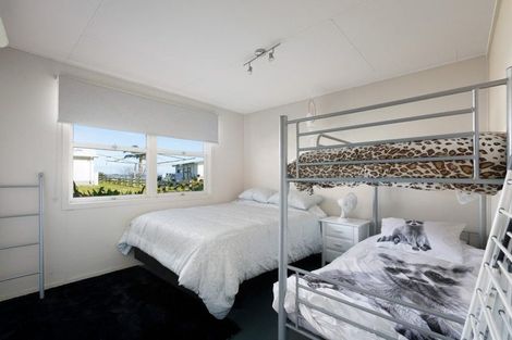 Photo of property in 28 Sandleigh Drive, Athenree, Katikati, 3177