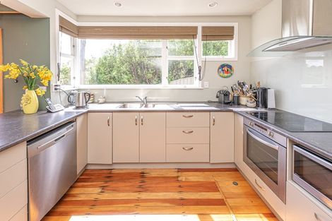 Photo of property in 4 Shakespeare Road, Bastia Hill, Whanganui, 4500