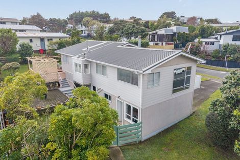 Photo of property in 153 Conclusion Street, Ascot Park, Porirua, 5024