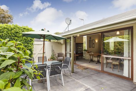 Photo of property in 89 Buick Crescent, Awapuni, Palmerston North, 4412