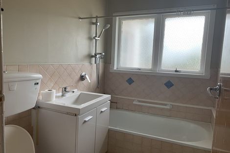 Photo of property in 2/70 Station Road, Papatoetoe, Auckland, 2025