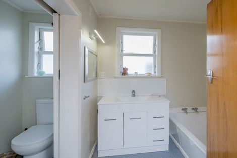 Photo of property in 4 Kings Drive, Levin, 5510